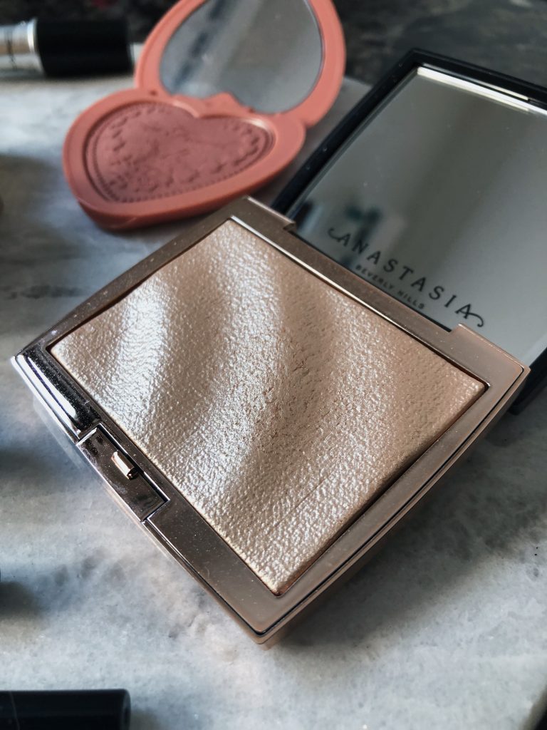 Amrezy Highlighter and Too Faced Baby Love